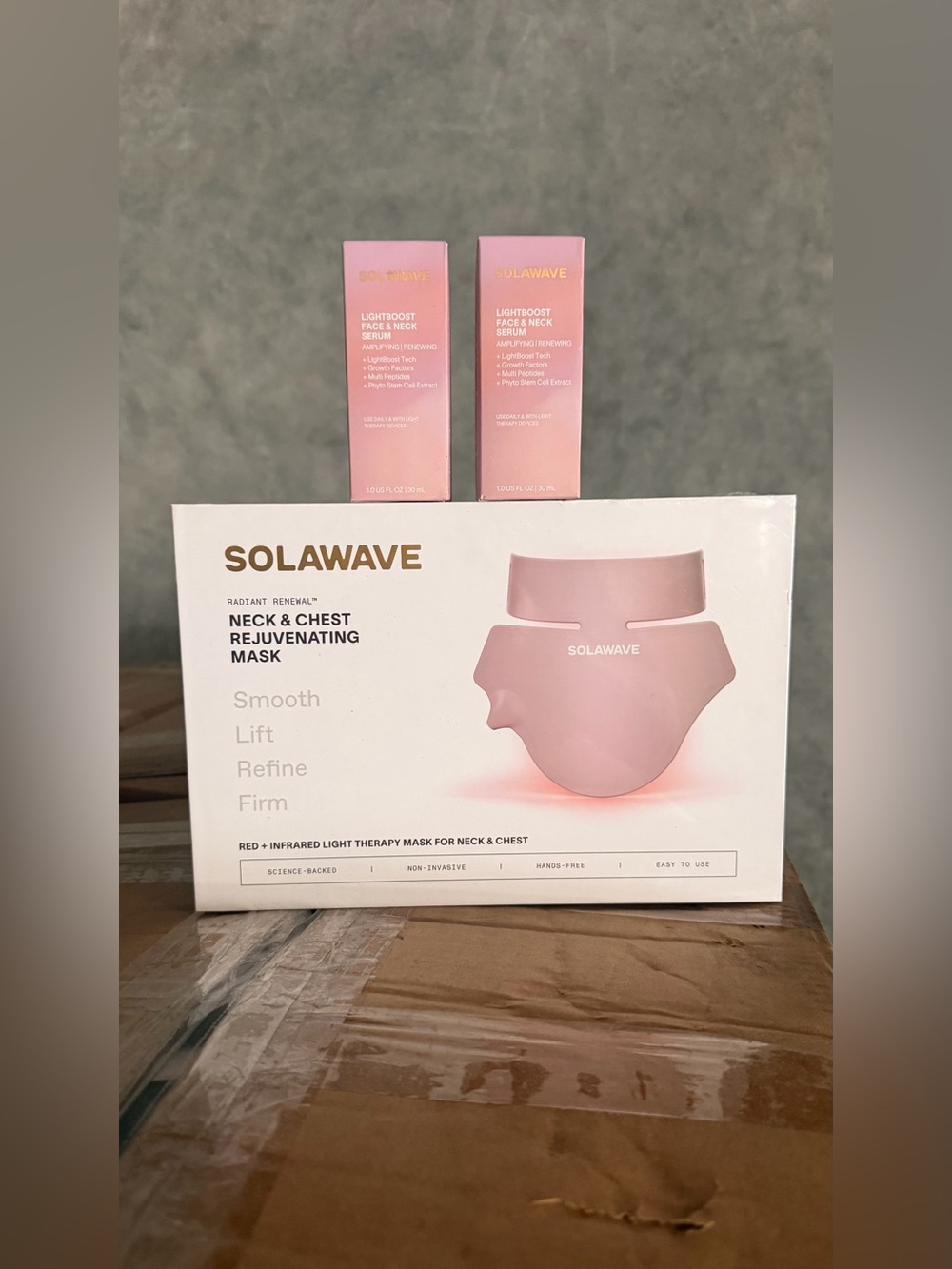 Solawave neck and chest rejuvenating mask and 2 serum
